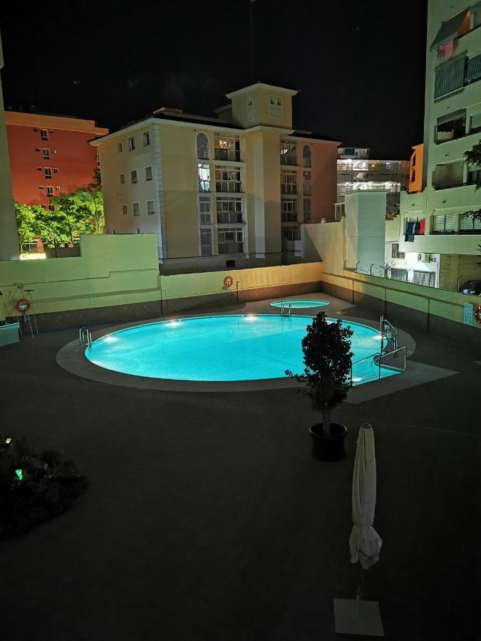 Blue Ocean Apartment Torremolinos Dış mekan fotoğraf